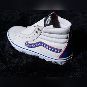 Very Rare Vans. Never been used I just dint have the tags.